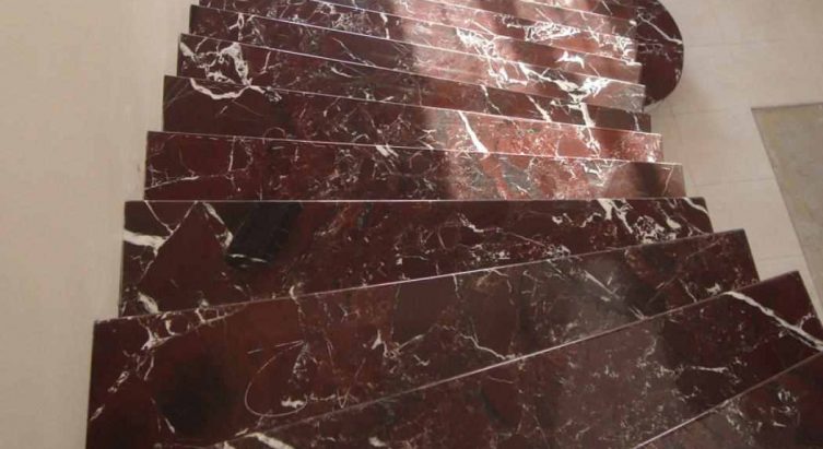 پله سنگ رزالوانتهrosso-lavante قرمز خط دار